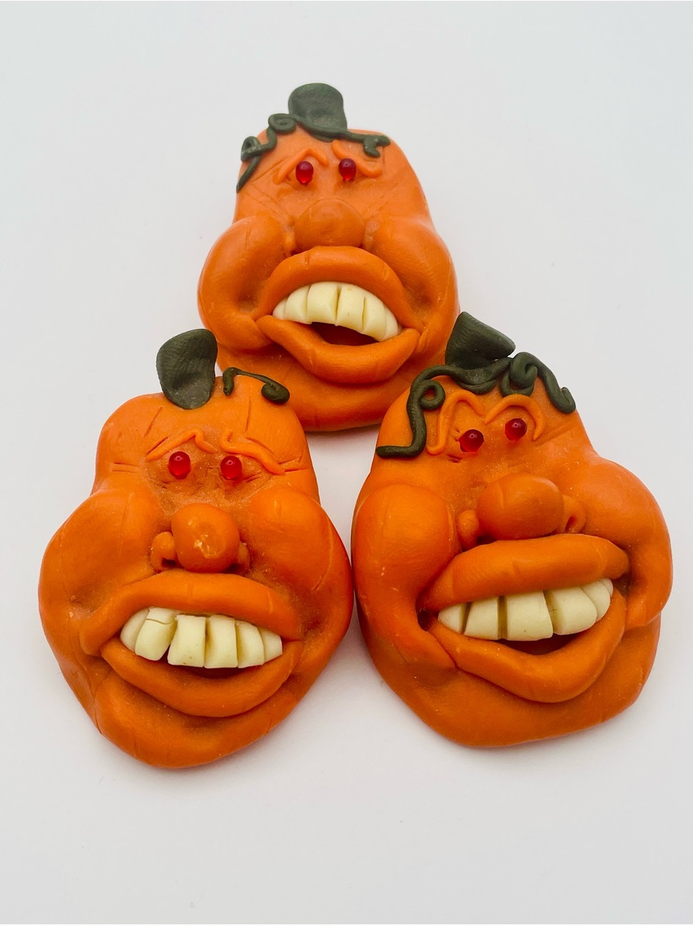 Set of 3 Whimsical Crazy Face Light Up Pumpkin Brooch Pins. Red eyes and Teeth. - Picture 1 of 6